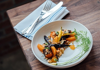 ENJOY DINING AT THE BELLA BAR